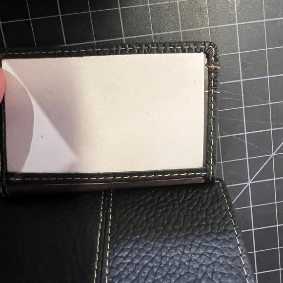 VGUC Leather credit card id card money clip - Picture 5 of 5